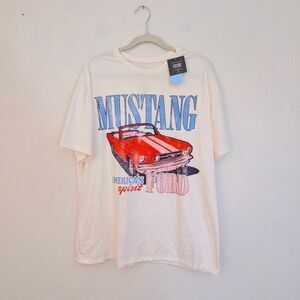 Ford Mustang Women's T-shirt oversized women's medium cream Red Mustang NWT